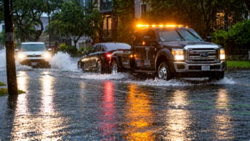 Tormenta causa inundaciones en costa noreste de EE.UU., con millones de personas en alerta
