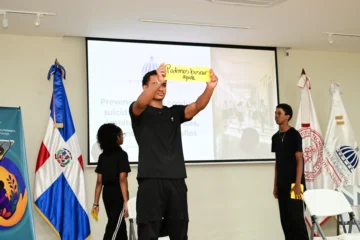 INTEC acoge diálogo sobre prevención de conducta suicida y autolesiva en centros educativos