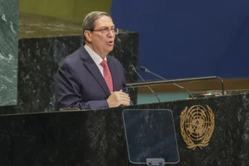 Cuba dice que “está abierta a relaciones comerciales y de negocios con compañías” de EEUU Cuba dice que “está abierta a relaciones comerciales y de negocios con compañías” de EEUU
