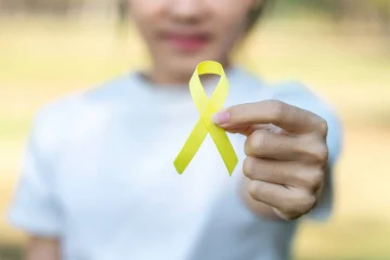 Oncóloga pediatra advierte que señales de alerta del cáncer infantil pueden confundirse con enfermedades comunes