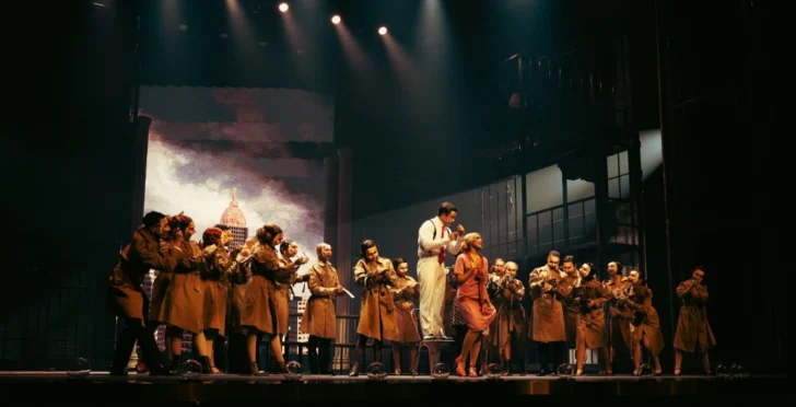 El-elenco-de-Chicago-montaje-de-Jose-Llanos-1-728x372