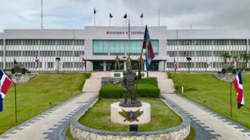 Vivienda militar pendiente: terrenos entregados, ferias inmobiliarias y bonos que todavía no alcanzan para quienes menos ganan 
