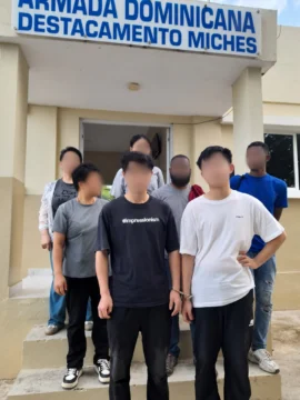 Armada frustra viaje ilegal a Puerto Rico y detiene a siete extranjeros en Miches 