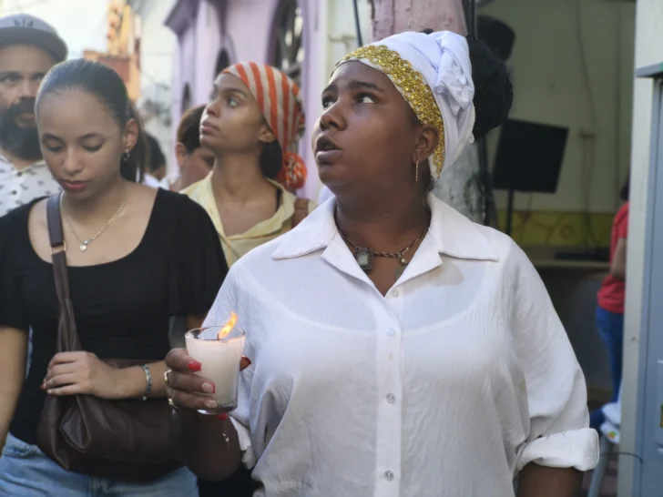 Fieles recorren la Ciudad Colonial en procesión por el Día de la Virgen de las Mercedes Fieles recorren la Ciudad Colonial en procesión por el Día de la Virgen de las Mercedes