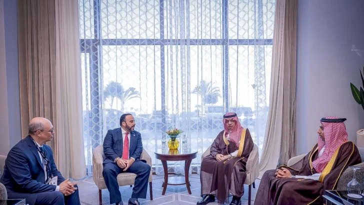 RD busca ampliar cooperación aérea con Medio Oriente tras invitación a foro de Arabia Saudita