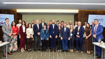 Navieros y empresas de Países Bajos exploran oportunidades para modernizar puertos dominicanos