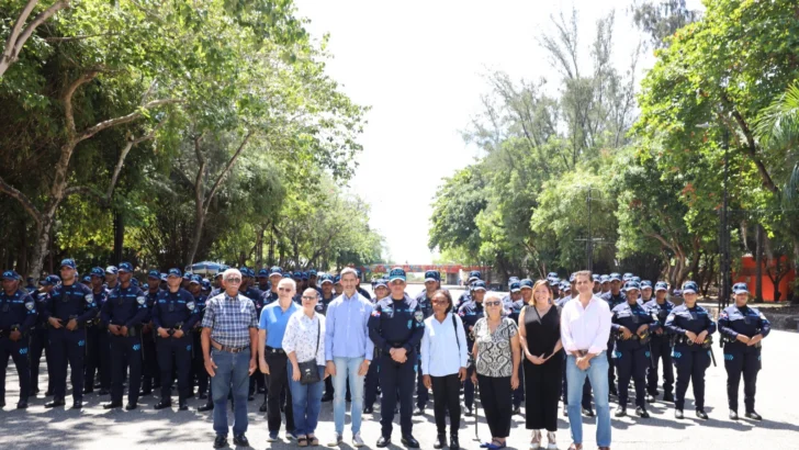 Policías toman las calles: así funcionará la nueva “Ruta Azul” en Santo Domingo