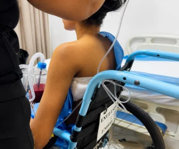 Thiara quiso terminar una relación marcada por el maltrato y ahora lucha por sobrevivir en una cama de hospital Thiara quiso terminar una relación marcada por el maltrato y ahora lucha por sobrevivir en una cama de hospital