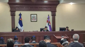 Tribunal aplaza para el 7 de octubre continuación del juicio del caso Calamar por licencia médica de excontralor Tribunal aplaza para el 7 de octubre continuación del juicio del caso Calamar por licencia médica de excontralor