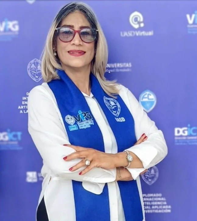 La abogada penalista y consultora independiente en violencia intrafamiliar y derechos humanos, Ana Arabelis Mejía Lebrón. 