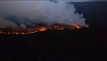 Fuego en parque nacional desnuda al Gobierno Fuego en parque nacional desnuda al Gobierno