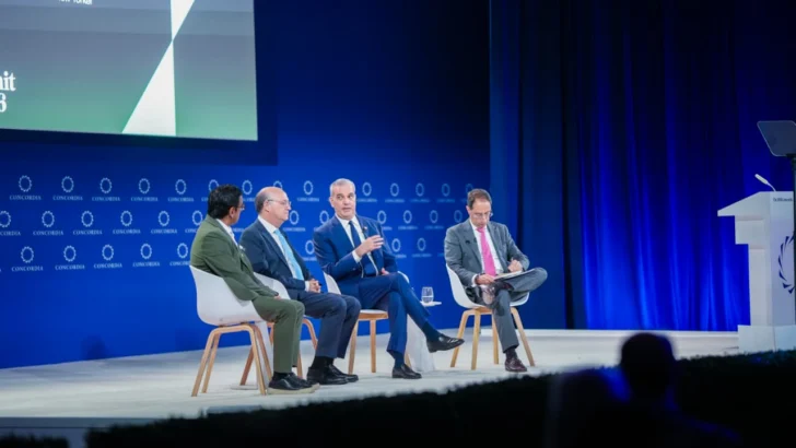 Abinader revela que RD podría exportar tierras raras a partir de 2028