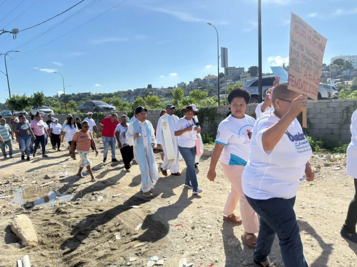 Comunidades religiosas reclaman saneamiento, aulas y protección para jóvenes