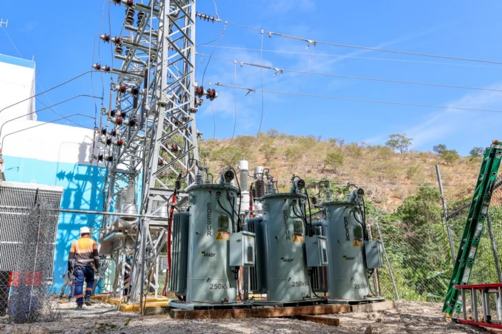 Edesur, ETED y EGEHID intervienen red eléctrica en Neiba para mejorar estabilidad del servicio