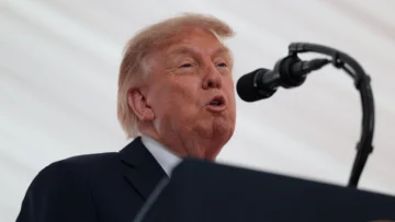 Trump asegura que la reunificación de Irlanda sería 