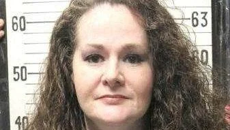 La presa condenada a muerte Christa Pike sobrevive a dos dosis de inyecciones letales y se encuentra hospitalizada en Tennessee, según su abogado