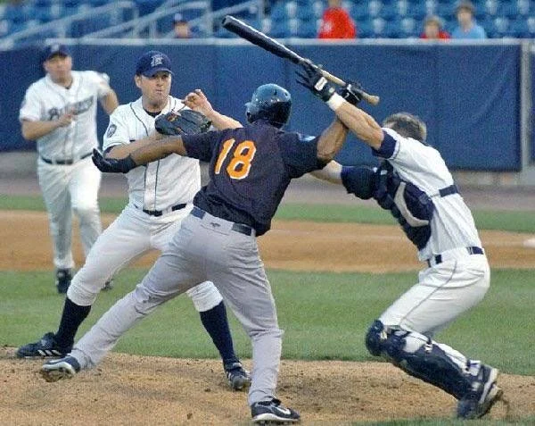 Edwin Encarnación se suma a lista de peloteros dominicanos marcados por controversias Edwin Encarnación se suma a lista de peloteros dominicanos marcados por controversias