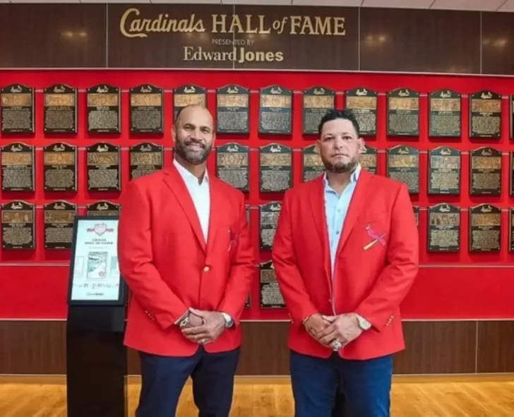 Pujols y Molina entran juntos al Salón de la Fama de los Cardenales, la casa donde construyeron una dinastía