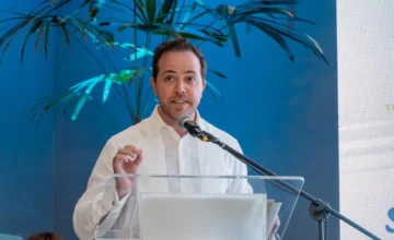 Samaná busca diferenciar su oferta y atraer turistas de mayor gasto Samaná busca diferenciar su oferta y atraer turistas de mayor gasto