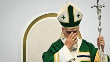El papa León XIV será hospitalizado para ser operado El papa León XIV será hospitalizado para ser operado