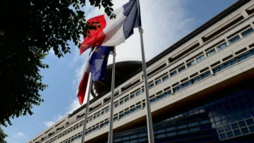 La encrucijada de Francia: entre su crisis de deuda y unas demandas sociales en aumento La encrucijada de Francia: entre su crisis de deuda y unas demandas sociales en aumento