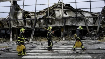 Ataques rusos contra Kiev ensombrecen la perspectiva de negociaciones tripartitas Ataques rusos contra Kiev ensombrecen la perspectiva de negociaciones tripartitas