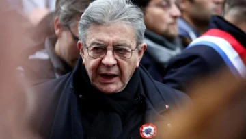 Jean-Luc Mélenchon a Emmanuel Macron: “Es hora de ceder; después, solo le quedará la puerta de salida” Jean-Luc Mélenchon a Emmanuel Macron: “Es hora de ceder; después, solo le quedará la puerta de salida”