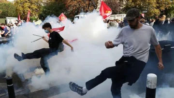 Qué reclaman los estudiantes que están participando en las violentas protestas que sacuden a Francia