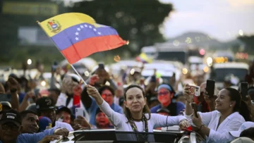 Delcy Rodríguez acusa a Machado de montar un show con su regreso a Venezuela Delcy Rodríguez acusa a Machado de montar un show con su regreso a Venezuela