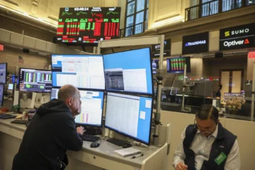 Wall Street cierra mixto arrastrado por las tecnológicas y la subida del petróleo