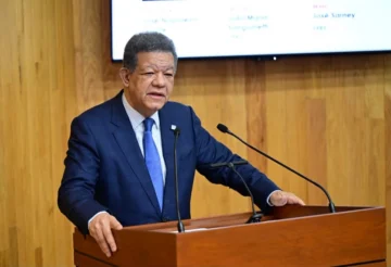 Leonel Fernández plantea renegociar el DR-CAFTA para proteger a productores de arroz