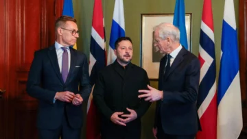 Zelenski discute con Witkoff en Oslo sobre el fin de la guerra en un momento crítico con Trump