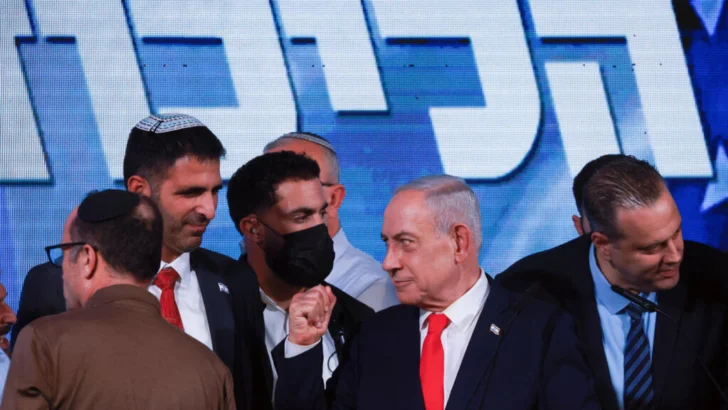 Ligera ventaja para el bloque de Netanyahu en legislativas tras recuento del 50% de los votos