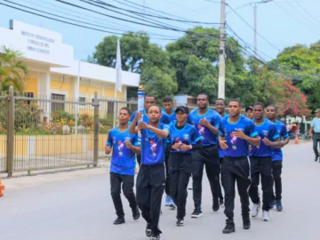 Antorcha de los Juegos Mundiales de Policía llega a Barahona y sigue rumbo a San Juan Antorcha de los Juegos Mundiales de Policía llega a Barahona y sigue rumbo a San Juan