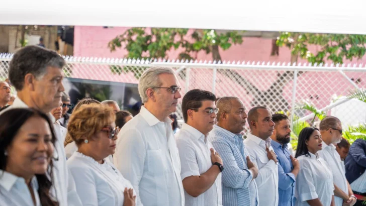Presidente Abinader y Fellito Suberví entregan saneamiento de las cañadas El Indio y Buenos Aires con inversión de RD$ 188.6 millones