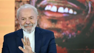 Elecciones en Brasil: Lula adelanta los pagos de su emblemático programa social antes del balotaje Elecciones en Brasil: Lula adelanta los pagos de su emblemático programa social antes del balotaje