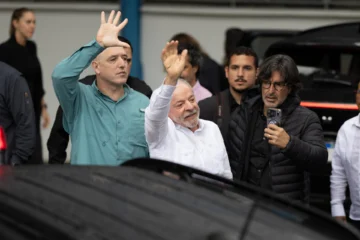 Lula es reelegido presidente de Brasil con el 51.77 % de los votos Lula es reelegido presidente de Brasil con el 51.77 % de los votos