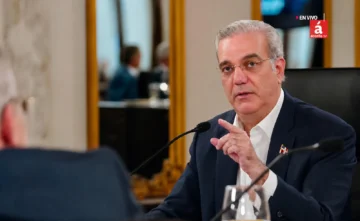 Abinader defiende subsidios sociales ante cuestionamientos sobre selección de beneficiarios