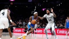 NBA HOY: Wemby naufraga ante Thunder y LeBron y los Sixers amargan festejo de Knicks NBA HOY: Wemby naufraga ante Thunder y LeBron y los Sixers amargan festejo de Knicks