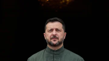 Ucrania: Corresponde a los ucranianos elegir a su dirigente, responde Zelenski a Trump