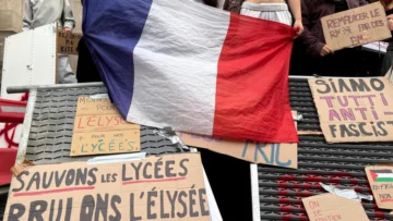 Francia: profesores y padres, afectados también por las protestas estudiantiles