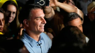 Flávio Bolsonaro, heredero de la ultraderecha brasileña con un estilo más moderado que su padre