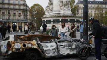 Francia: probable duelo entre los extremos en las presidenciales, según los sondeos Francia: probable duelo entre los extremos en las presidenciales, según los sondeos