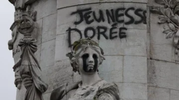 Francia: 'Estamos ante una crisis profunda de confianza en el poder político' Francia: 'Estamos ante una crisis profunda de confianza en el poder político'