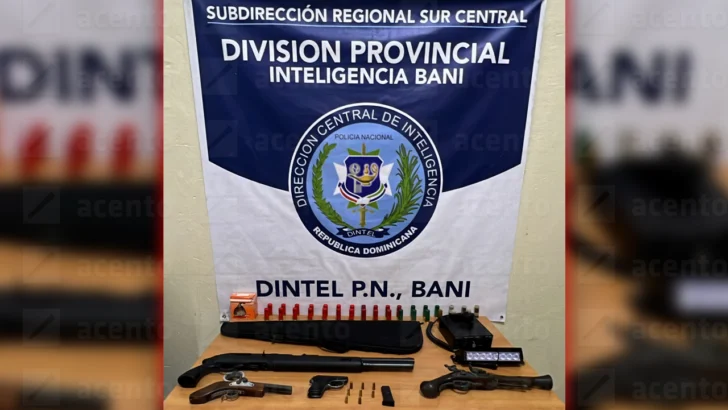 Decomisan cuatro armas de fuego y 33 cartuchos durante allanamientos en Peravia; un hombre detenido
