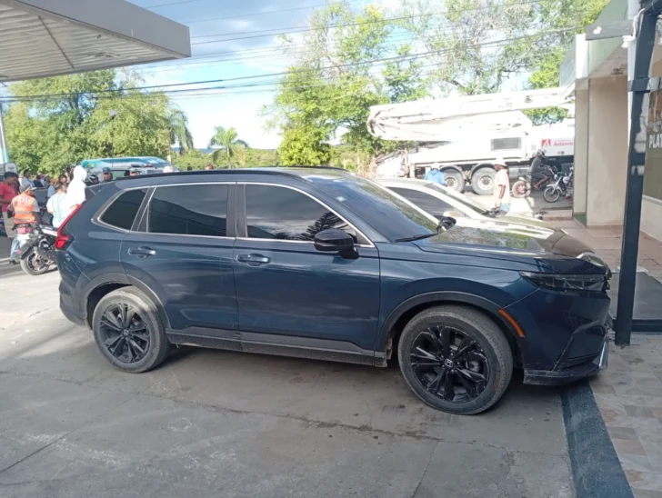 Apresan a “Yolaska”, acusada de raptar y asaltar a un alemán en Puerto Plata; buscan a otro implicado Apresan a “Yolaska”, acusada de raptar y asaltar a un alemán en Puerto Plata; buscan a otro implicado