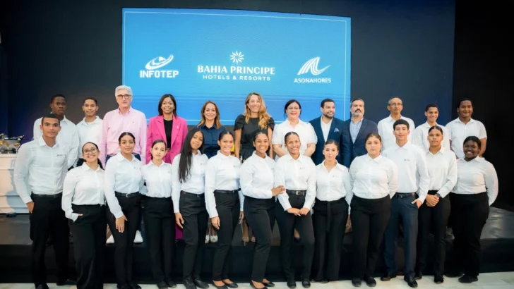 Infotep y sector hotelero capacitan en mixología avanzada para fortalecer el talento turístico