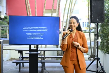 Siete de cada diez universitarios dominicanos encuestados no consumen suficientes frutas, según estudio del Intec Siete de cada diez universitarios dominicanos encuestados no consumen suficientes frutas, según estudio del Intec