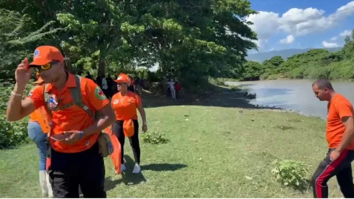 Defensa Civil busca en el río Yaque del Norte a menor desaparecida en Navarrete