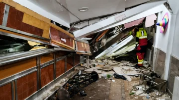 Doce personas heridas por el derrumbe de un bar en un pueblo del norte de España